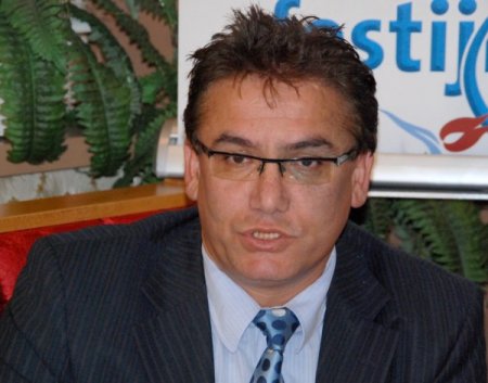 Çok kültürlü fuara Hollanda'daki büyükelçilerden büyük ilgi