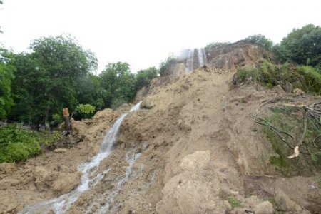 Çöken Güney Şelalesi'ne gelen suyun güzergâhı değiştirilecek