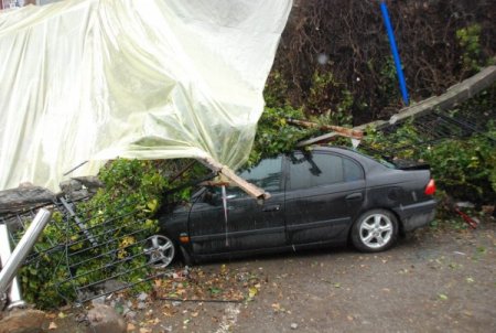 Çöken İstinat Duvarında Çalışmalar Sürüyor