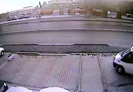 Çöken Köprüyü Kaldırma Çalışmaları Sürüyor