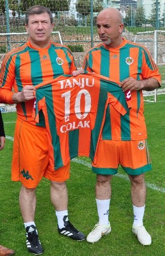 Çolak: Terim, futbolcularını havaya sokmak için bu hareketleri yaptı