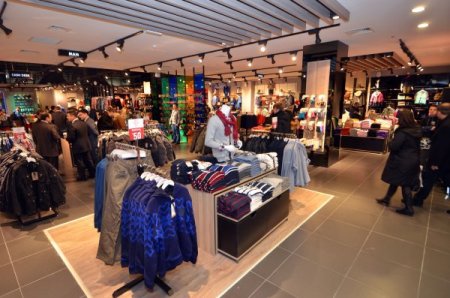 Collezione Kiev’de ilk mağazasını açtı