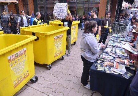 Çöpe karşı kitap kampanyasına büyük ilgi