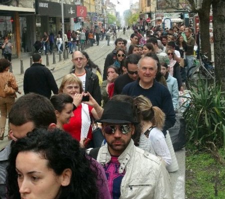 Çöpe karşı kitap kampanyasına büyük ilgi