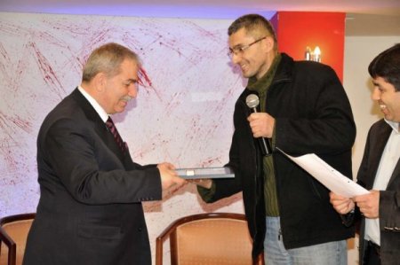 Çöpten Çıkan 34 Altın, Sahiplerine Törenle Teslim Edildi