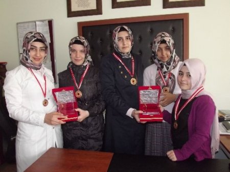 Çorlu İHL öğrencileri, Arapça Yarışması'nda Türkiye’yi temsil etmek istiyor