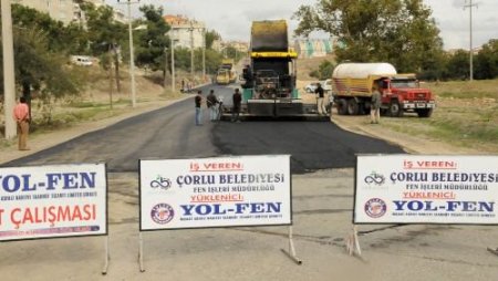 Çorlu'da Altyapısı Tamamlanan Caddeler Asfaltlanıyor