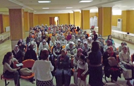 Çorlu'da meme kanseri bilinçlendirme eğitimi