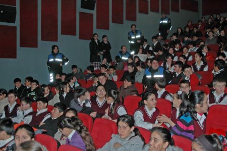 Çorum Emniyeti, 237 İlköğretim Öğrencisini Fetih 1453 Filmine Götürdü