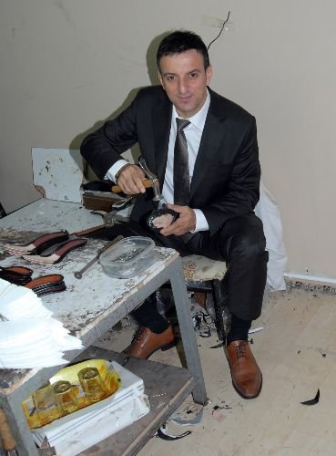 Çorum'a 2 Bin Kişilik Fabrika Kuruyor, Komşu Ülkelere Ayakkabı Satacak