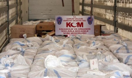 Çorum'da 120 bin paket kaçak sigara ele geçirildi