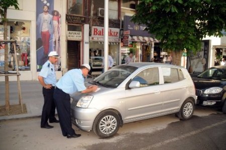 Çorum'da cadde kenarları oto galeriye döndü