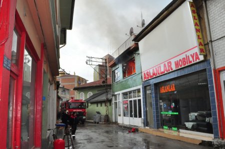 Çorum'da depo yangını