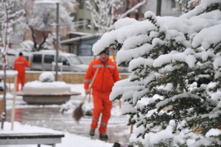Çorum'da kar yağışı etkili oluyor