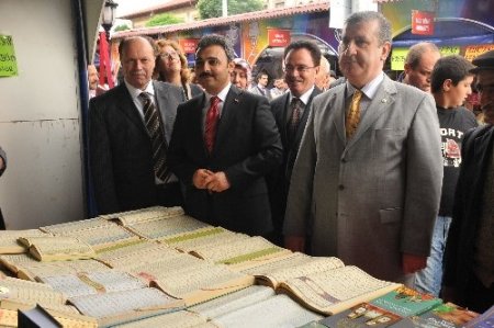 Çorum'da Kitap, Kültür ve El Sanatları Günleri başladı