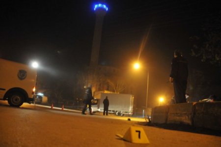 Çorum'da liseli 2 grup arasında çıkan kavgada 1'i kız öğrenci, 4 kişi yaralandı