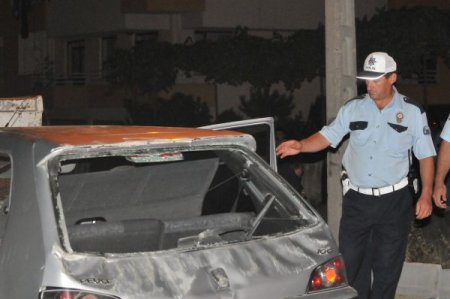 Çorum'da otomobil dereye uçtu