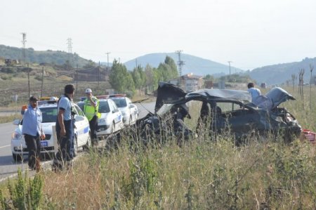 Çorum'da Trafik Kazası: 1 Ölü, 3 Yaralı