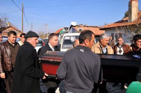 Çorum'daki Kazada Ölen 4 Kişi Toprağa Verildi