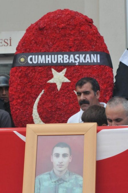 Çorumlu Şehit Burak Mevlüt Tütüncüoğlu, Son Yolculuğuna Uğurlandı (1)