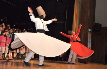 Çorumlular, Samanyolu Koleji'nin sanat gecesinde buluştu