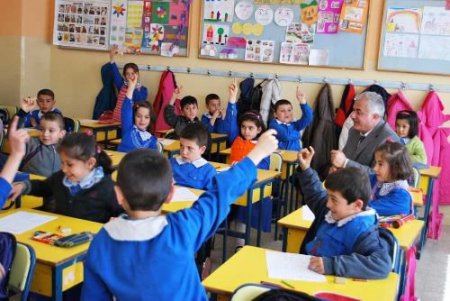 Çubuk Belediyesi Öğrencilere Çanakkale Savaşlarını Anlatan Kitaplar Dağıttı