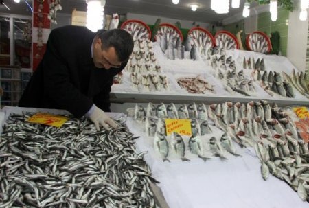 Çubuk’ta balık tezgahları denetlendi