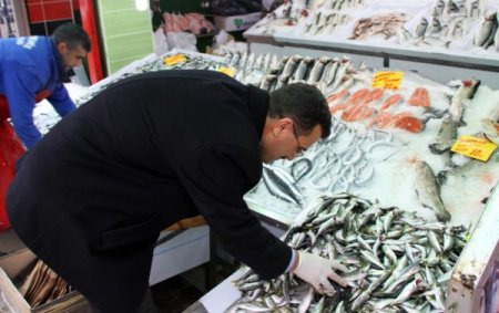 Çubuk’ta balık tezgahları denetlendi