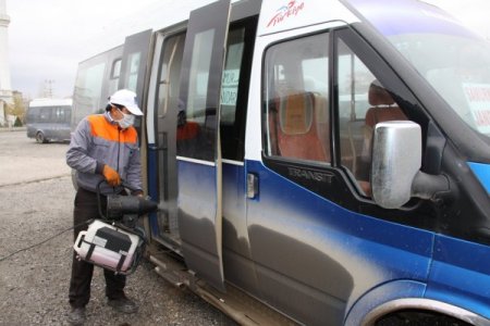Çubuk'ta otobüs, dolmuş ve okullar gribe karşı ilaçlandı