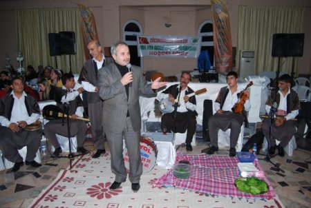 Cücenoğulları Sosyal Yardımlaşma ve Dayanışma Derneği sıra gecesi