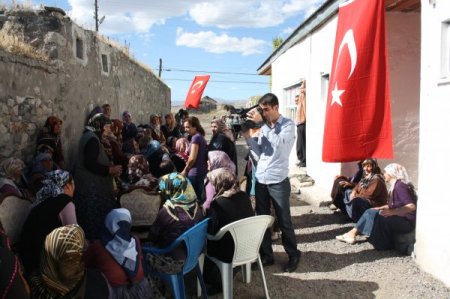 Çukurca şehidinin baba ocağı, yasa boğuldu