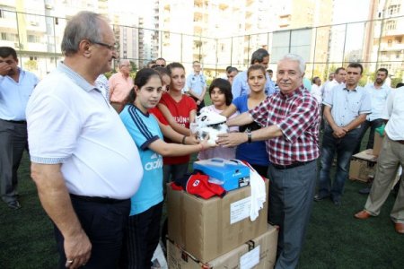 Çukurova Belediyesi'nden 250 amatör sporcuya malzeme