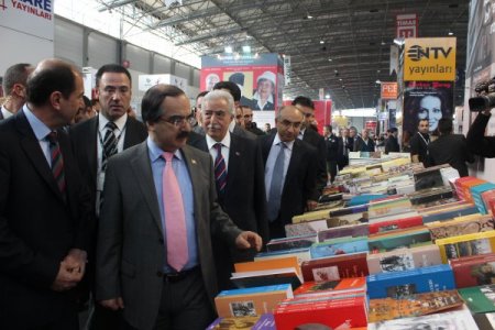 Çukurova Kitap Fuarı açıldı