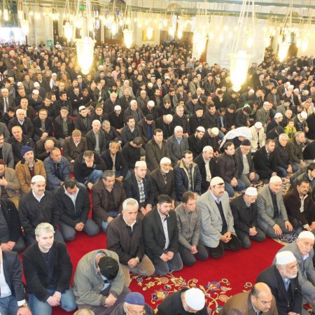 Cuma hutbesinde kadın hakları anlatıldı