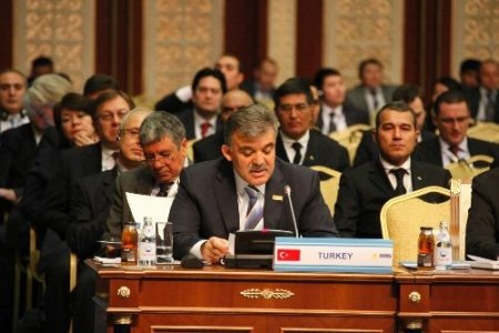 Cumhurbaşkanı Gül, Agit Zirvesinde Konuşma Yaptı