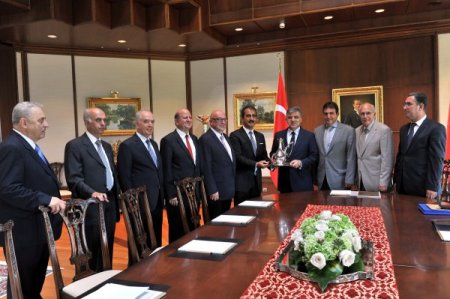 Cumhurbaşkanı Gül, Cemaat Vakıfları Temsilcilerini Kabul Etti