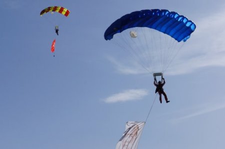 Cumhurbaşkanı Gül, ilk defa eşi ile resmigeçit törenine katıldı