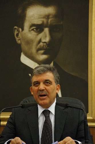 Cumhurbaşkanı Gül, Letonya'ya gitti