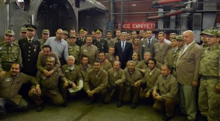 Cumhurbaşkanı Gül, modernize edilen tankların gösterisini izledi