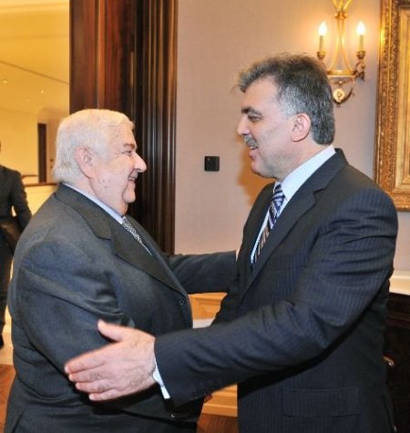 Cumhurbaşkanı Gül, Suriye Dışişleri Bakanı Muallim'i Kabul Etti
