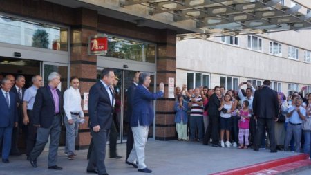 Cumhurbaşkanı Gül, taburcu edildi (2)