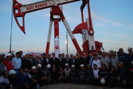 Cumhurbaşkanı Gül, Tpao Üretim Sahasını Gezdi