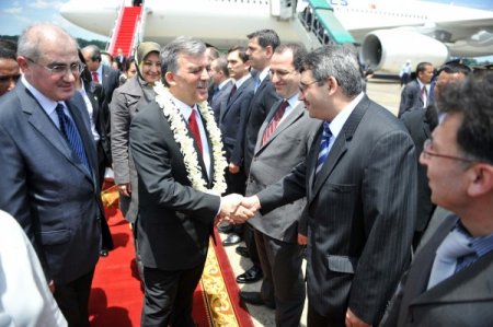 Cumhurbaşkanı Gül Endonezya’da