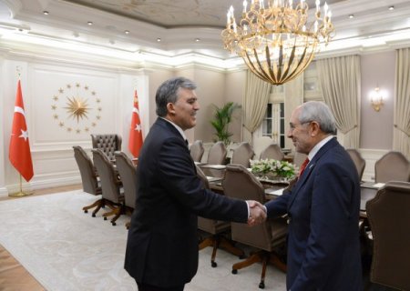 Cumhurbaşkanı Gül: Kelime hazinesi zayıf bir nesil ortaya çıktı