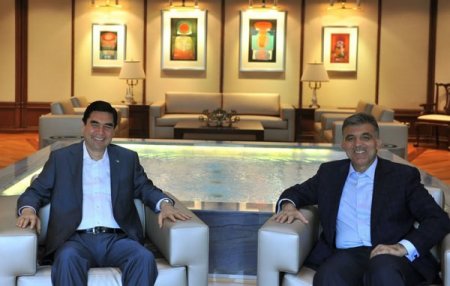 Cumhurbaşkanı Gül’den Türkmenistan Devlet Başkanı Onuruna İftar