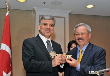 Cumhurbaşkanı Gül’e, San Francisco Şehrinin Anahtarı Verildi