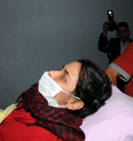 Cumhurbaşkanı Gül'ün Cezasını Kaldırdığı Güler Zere, İstanbul'a Götürüldü