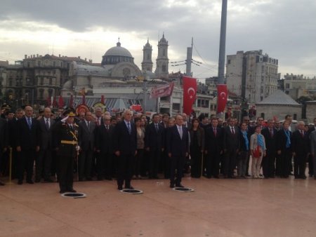 Cumhuriyet Bayramı kutlamaları Taksim’de başladı