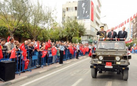 Cumhuriyet Bayramı Manisa'da da coşkuyla kutlandı