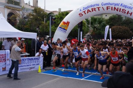 Cumhuriyet için koştular